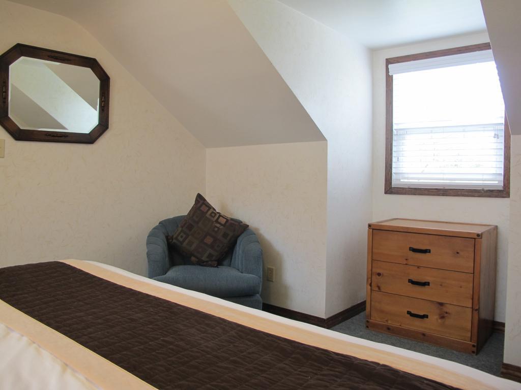 Ecola Creek Lodge Канън Бийч Екстериор снимка